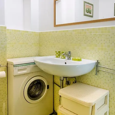 A24 - Poggio, Delizioso Monolocale Con Portico Apartment *