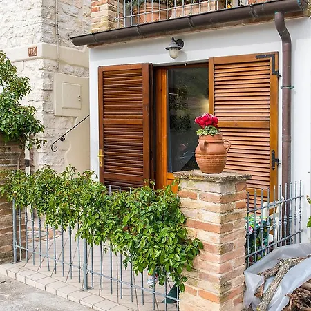 A24 - Poggio, Delizioso Monolocale Con Portico Apartment *